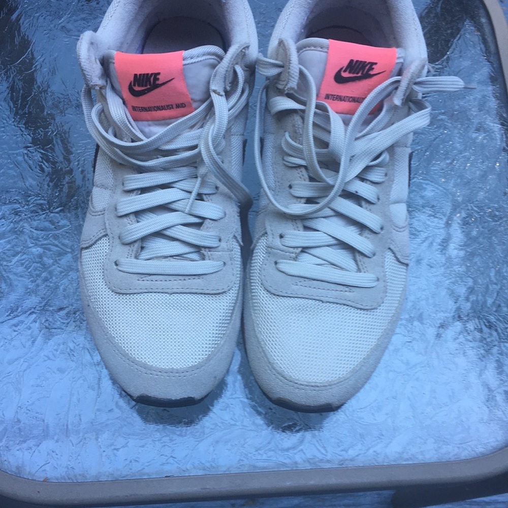 Nike